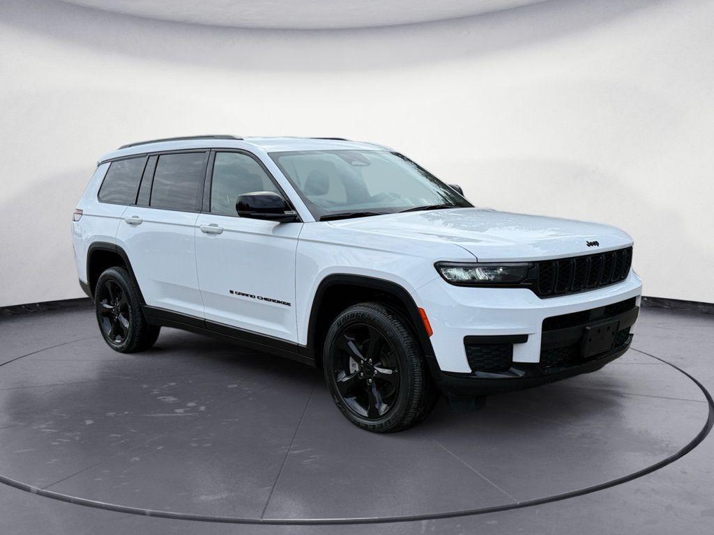 used 2022 Jeep Grand Cherokee L car, priced at $31,195