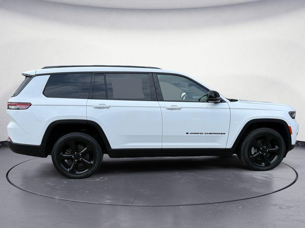 used 2022 Jeep Grand Cherokee L car, priced at $31,195