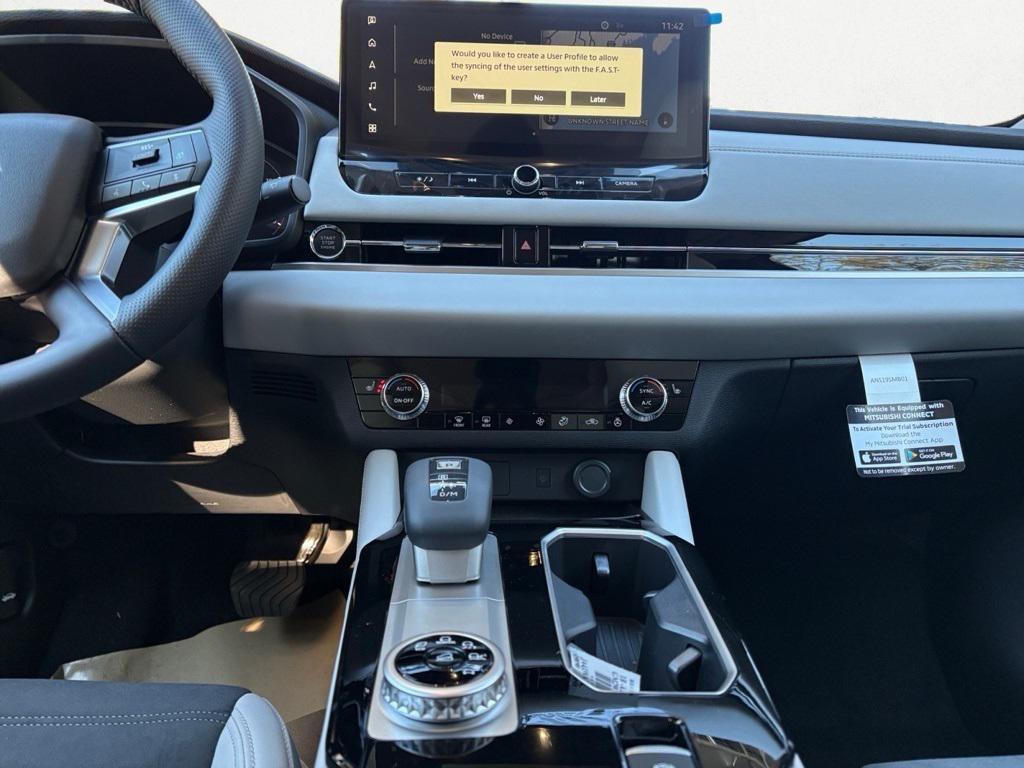 new 2026 Mitsubishi Outlander car