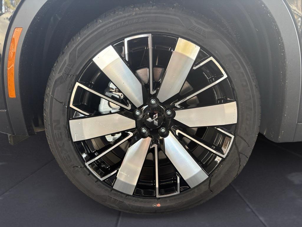 new 2026 Mitsubishi Outlander car, priced at $42,950