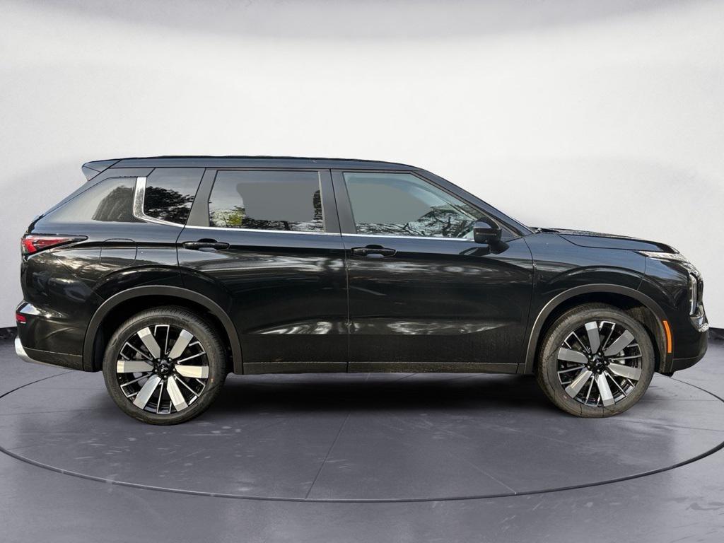 new 2026 Mitsubishi Outlander car, priced at $42,950