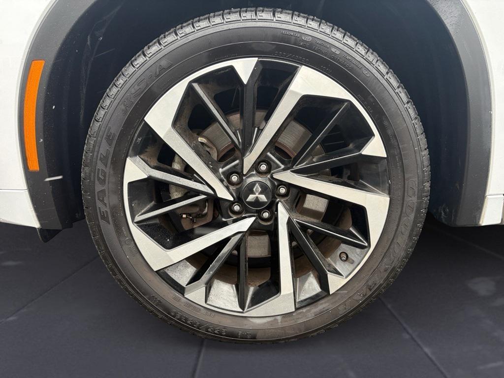 used 2022 Mitsubishi Outlander car, priced at $24,900