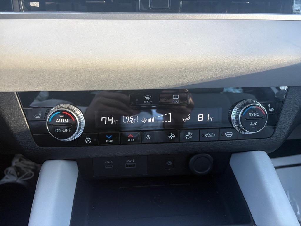 used 2023 Mitsubishi Outlander car, priced at $29,500