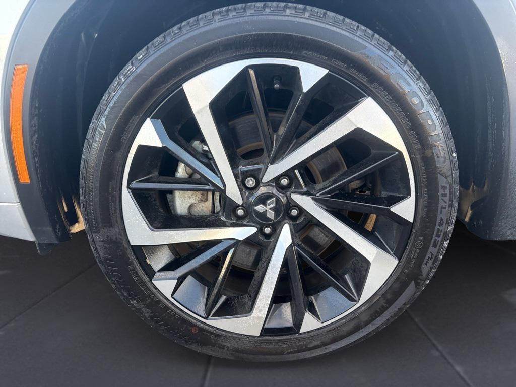 used 2023 Mitsubishi Outlander car, priced at $29,500