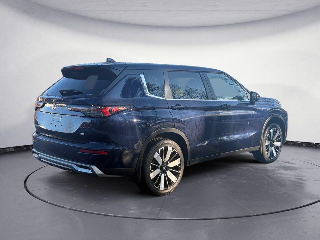 new 2026 Mitsubishi Outlander car, priced at $39,115