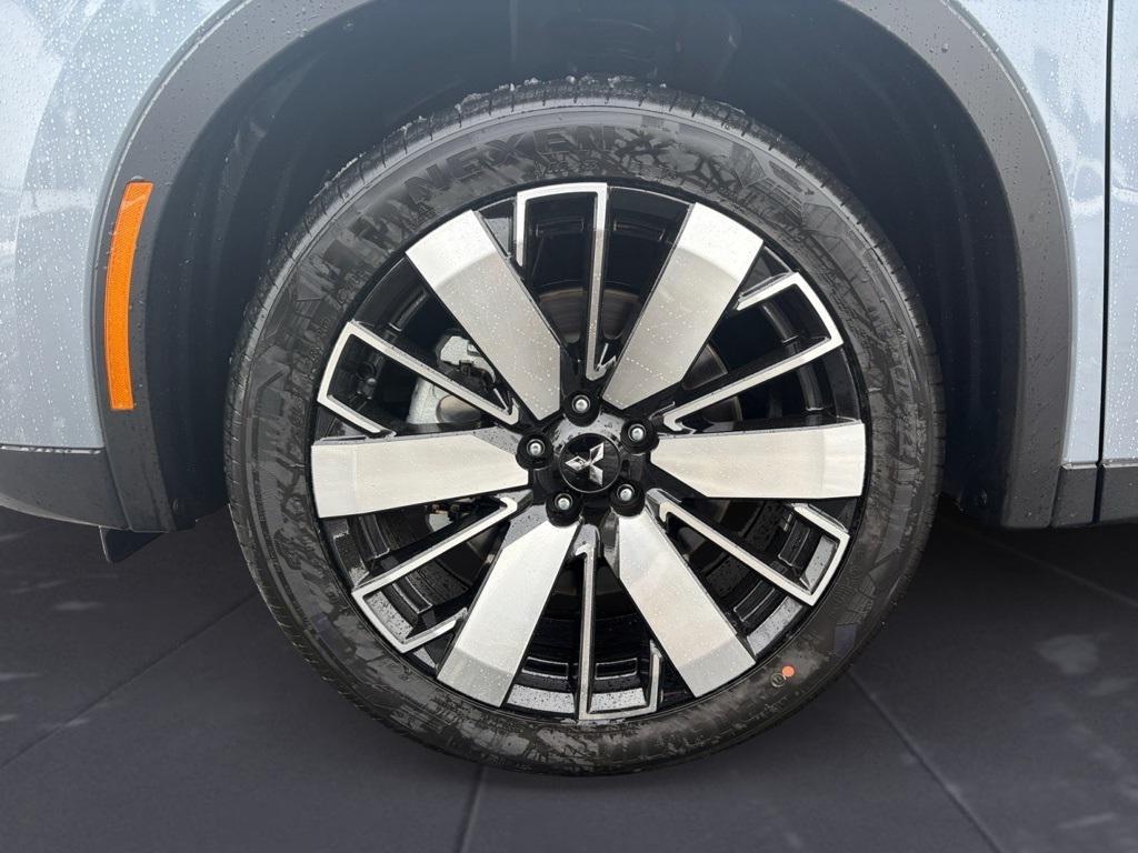 new 2026 Mitsubishi Outlander car, priced at $39,145