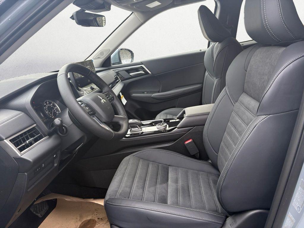 new 2026 Mitsubishi Outlander car, priced at $39,145