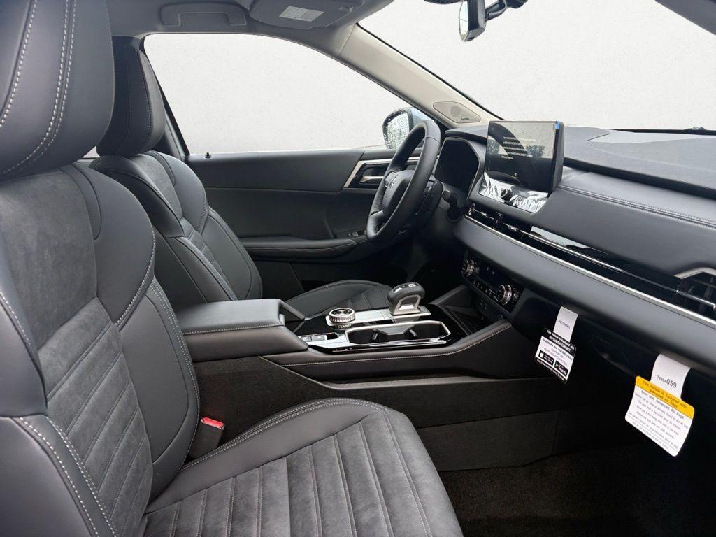 new 2026 Mitsubishi Outlander car, priced at $39,145