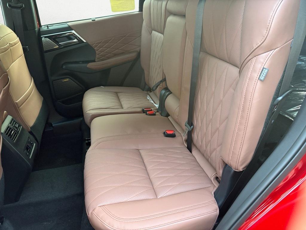 new 2026 Mitsubishi Outlander car, priced at $48,115