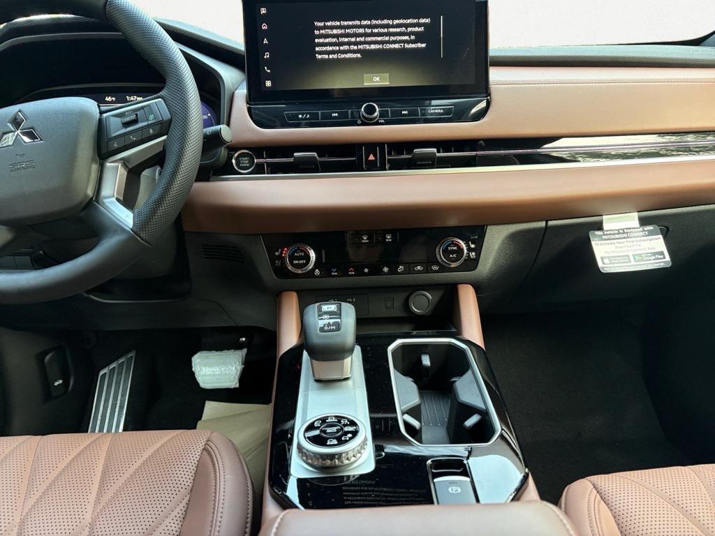 new 2026 Mitsubishi Outlander car, priced at $48,115