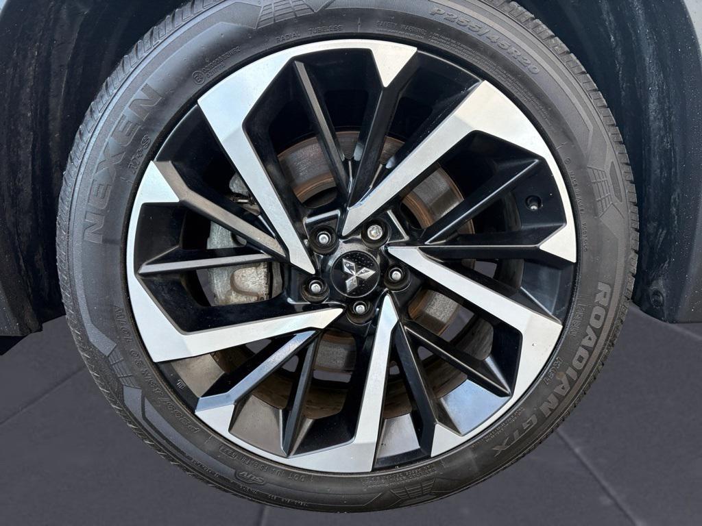 used 2024 Mitsubishi Outlander car, priced at $28,295
