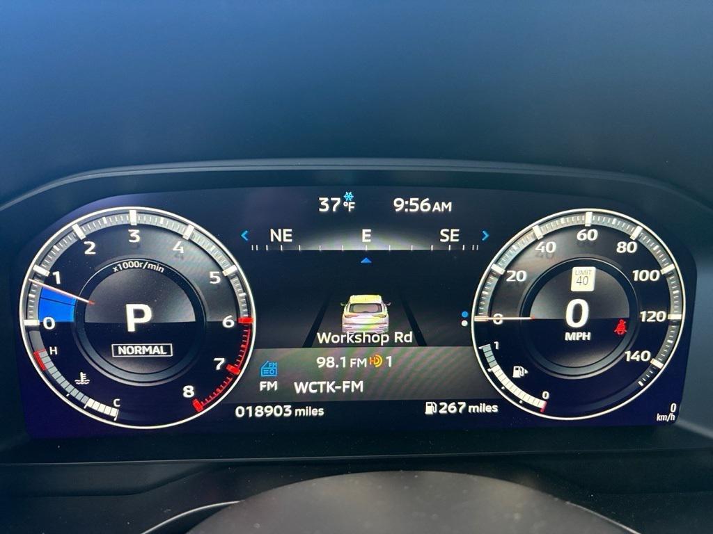 used 2024 Mitsubishi Outlander car, priced at $28,295