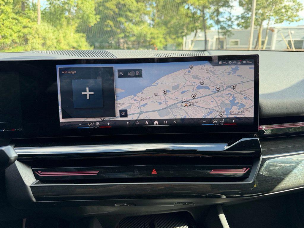 BMW 5 Series view 23