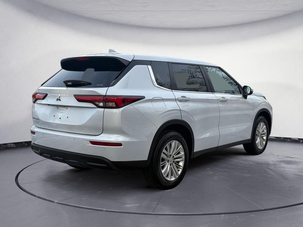 used 2022 Mitsubishi Outlander car, priced at $19,400