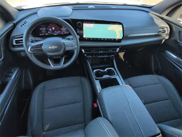 used 2025 Chevrolet Traverse car, priced at $37,837