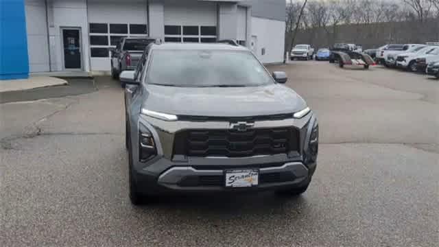 new 2026 Chevrolet Equinox car, priced at $35,920