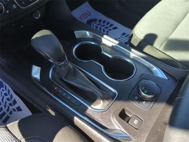 used 2022 Chevrolet Traverse car, priced at $27,929