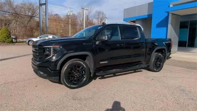 used 2022 GMC Sierra 1500 car, priced at $35,427