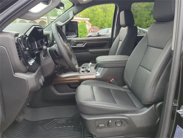 new 2025 Chevrolet Silverado 2500 car, priced at $70,319