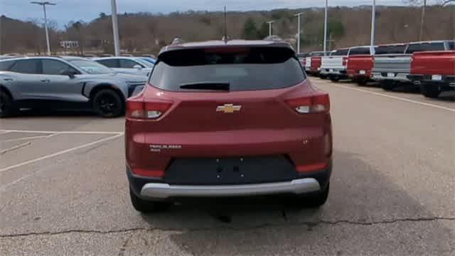 new 2025 Chevrolet TrailBlazer car, priced at $28,325