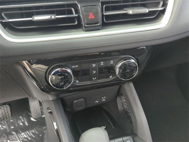 new 2025 Chevrolet TrailBlazer car, priced at $28,575