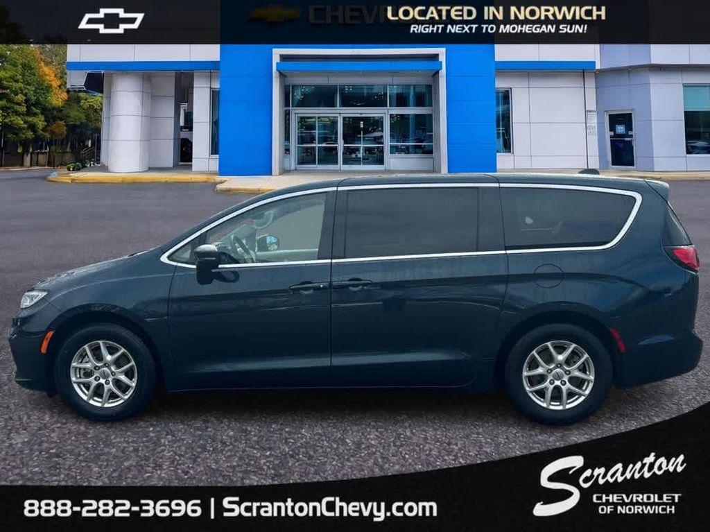 used 2023 Chrysler Pacifica car, priced at $25,774