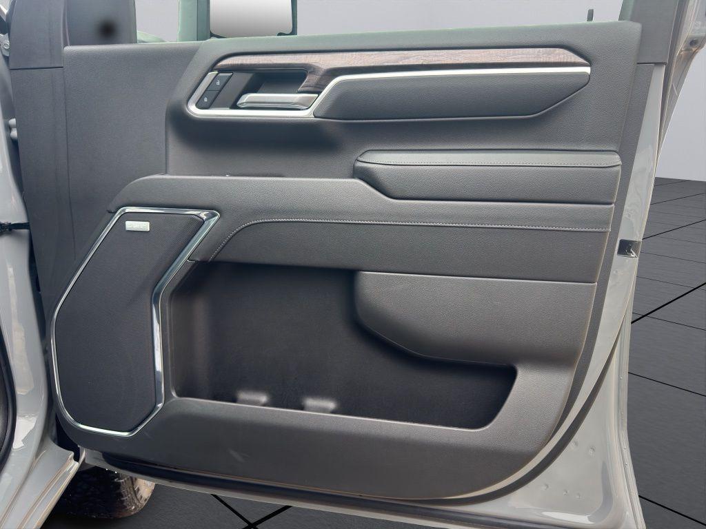 used 2024 Chevrolet Silverado 3500 car, priced at $68,999