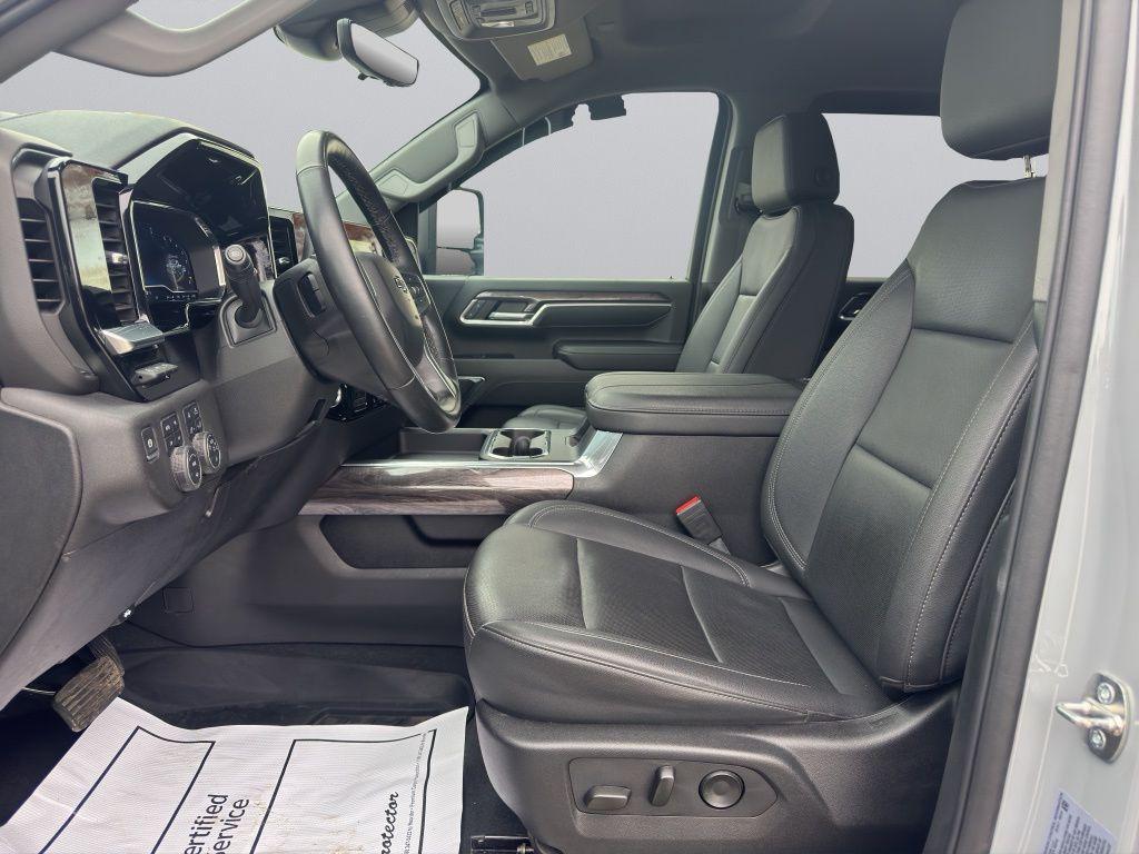 used 2024 Chevrolet Silverado 3500 car, priced at $68,999