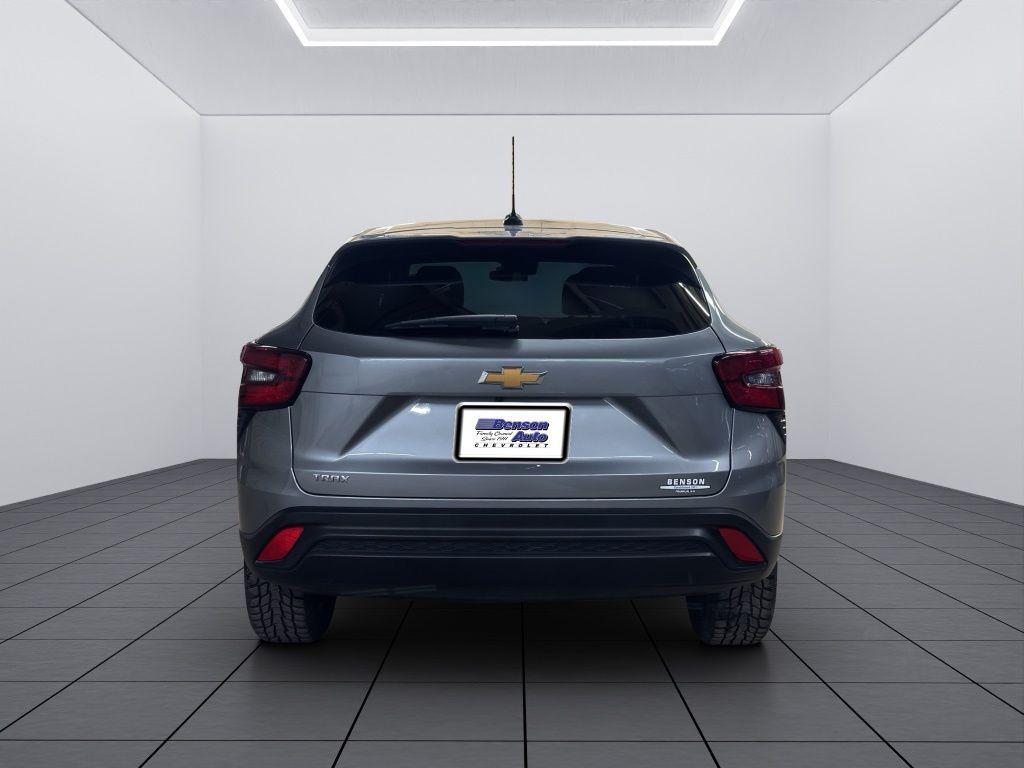 used 2024 Chevrolet Trax car, priced at $18,599