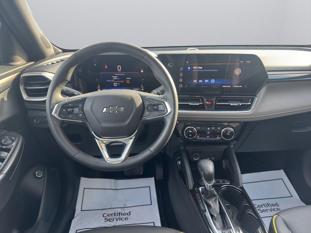 used 2025 Chevrolet TrailBlazer car, priced at $28,995