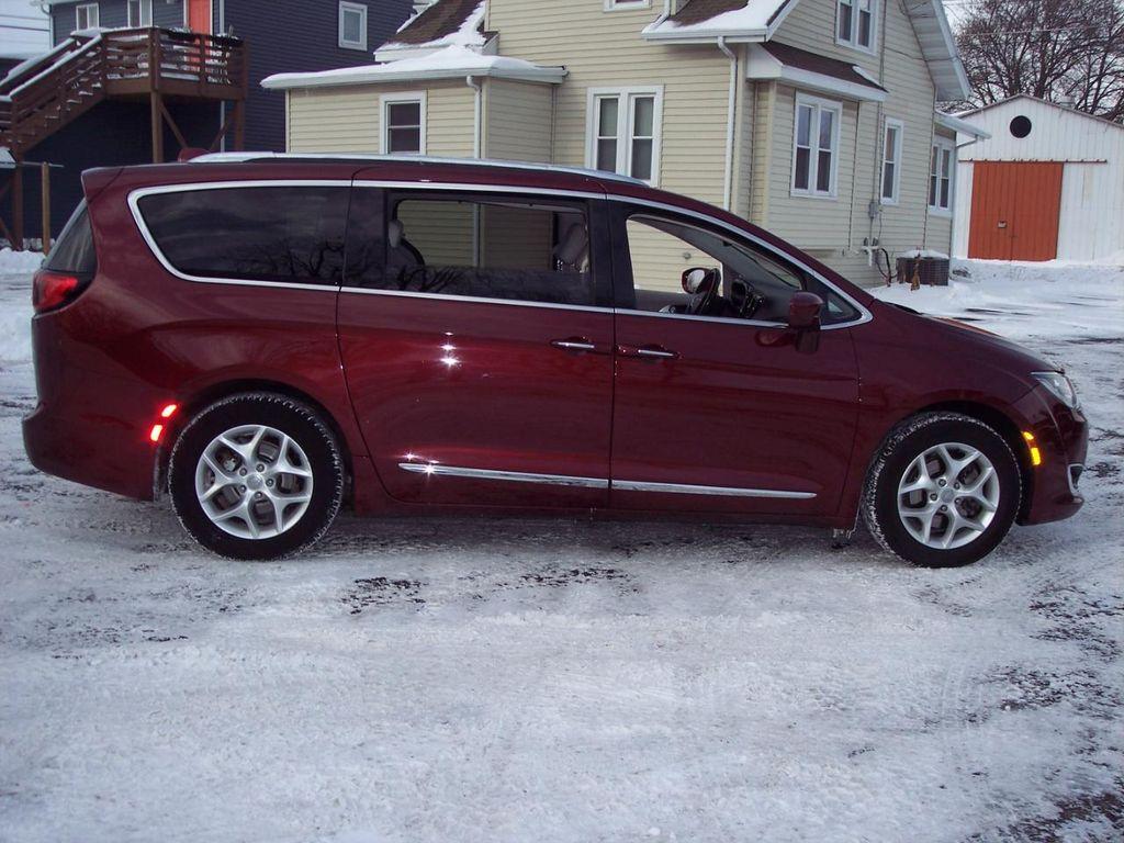 used 2017 Chrysler Pacifica car, priced at $12,850