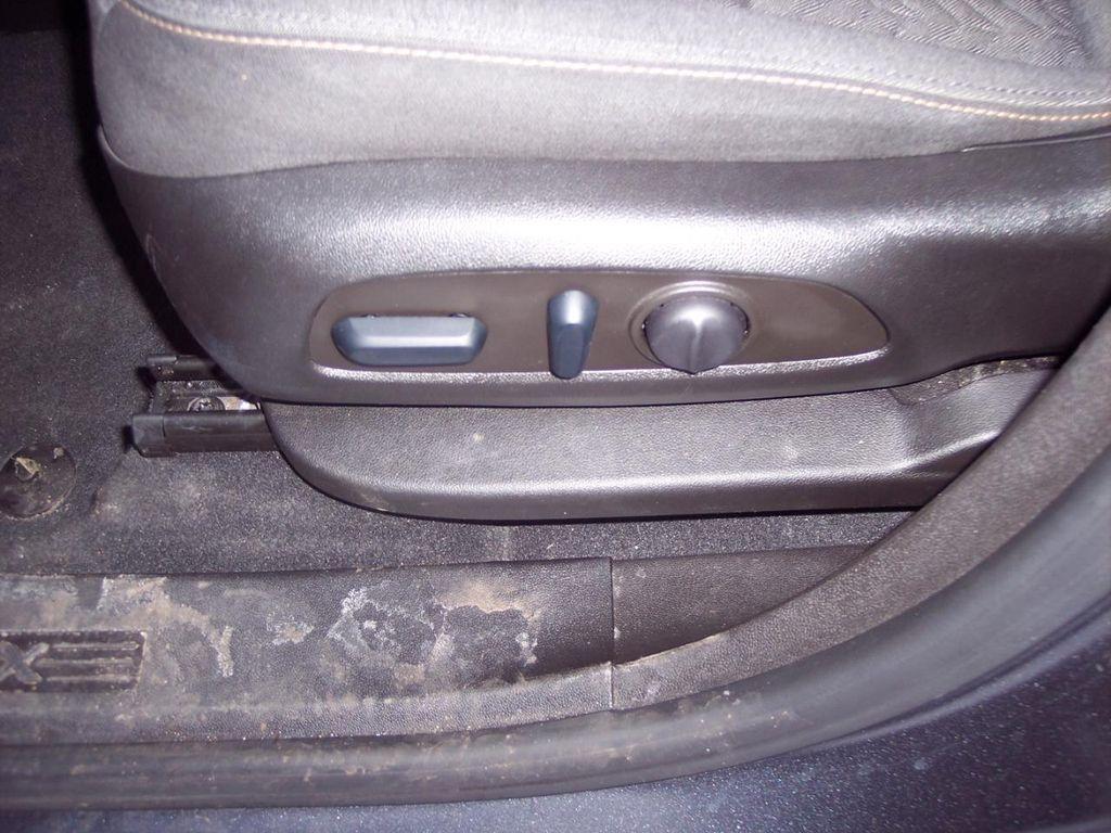 used 2022 Chevrolet Equinox car, priced at $17,500