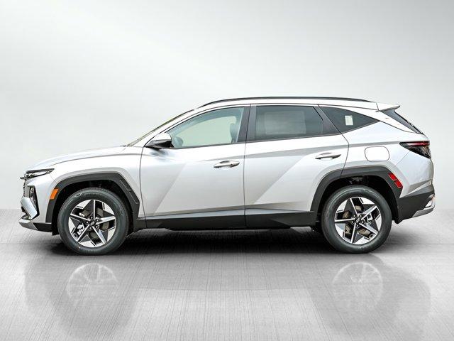 new 2026 Hyundai TUCSON Hybrid car, priced at $33,972