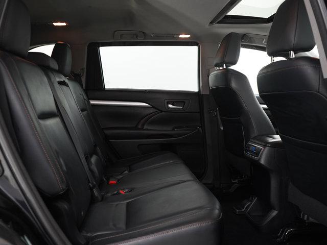 used 2015 Toyota Highlander car, priced at $19,549