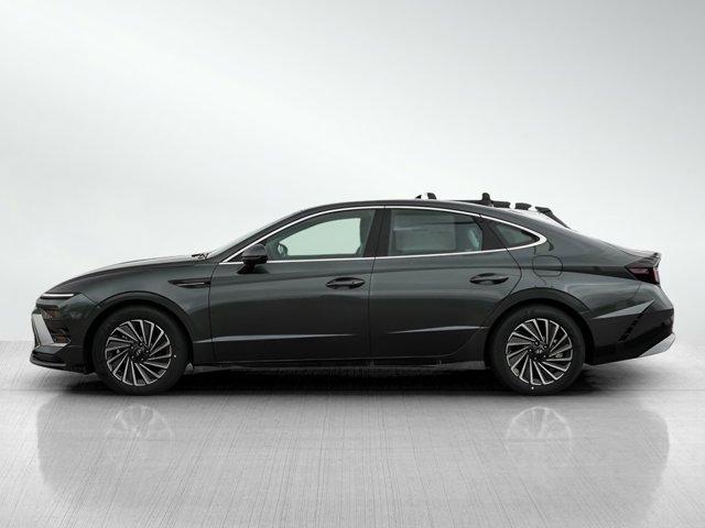 new 2026 Hyundai Sonata Hybrid car, priced at $32,233