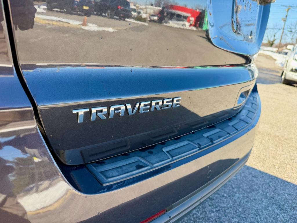 used 2017 Chevrolet Traverse car, priced at $14,490