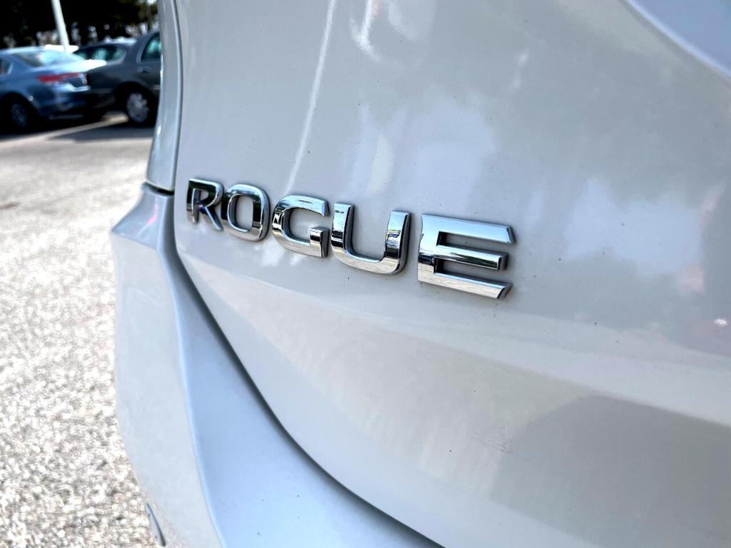 used 2019 Nissan Rogue car, priced at $14,989
