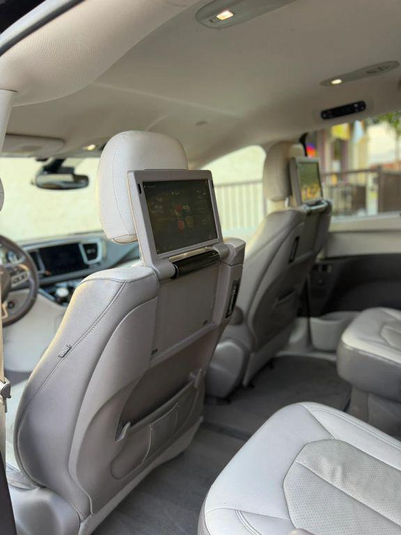 used 2017 Chrysler Pacifica car, priced at $14,199