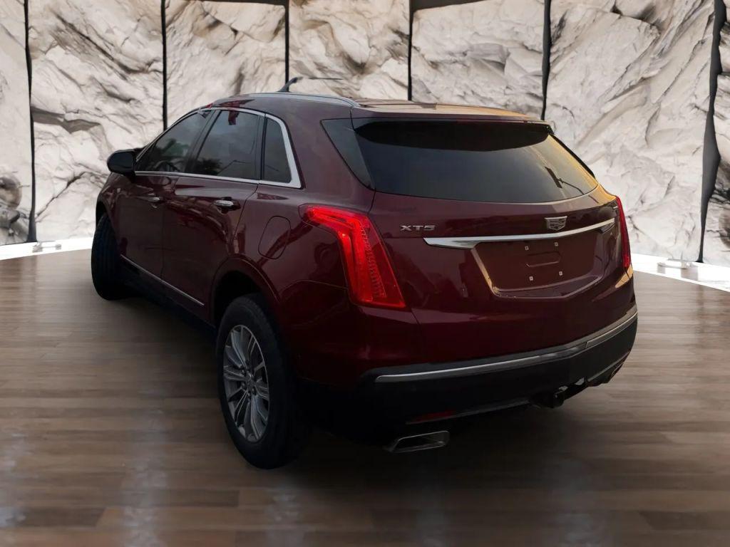 used 2017 Cadillac XT5 car, priced at $18,370