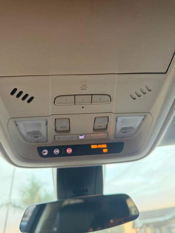 used 2017 Cadillac XT5 car, priced at $18,370