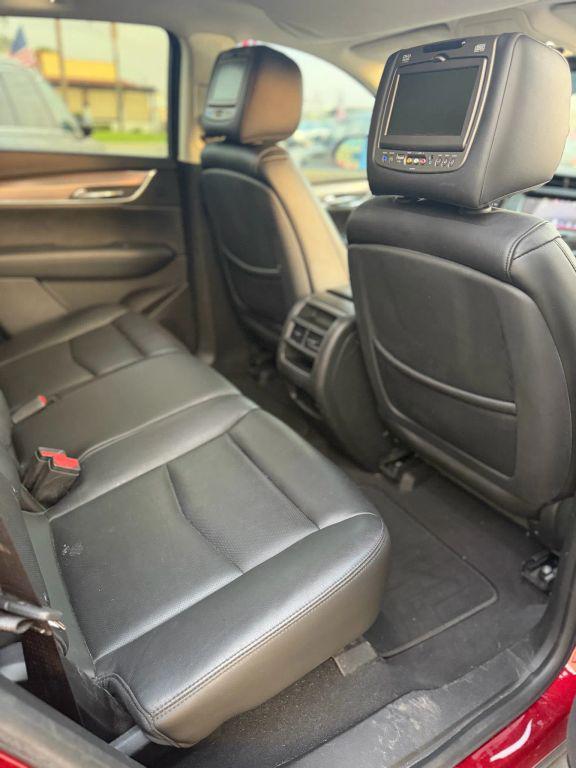 used 2017 Cadillac XT5 car, priced at $18,370