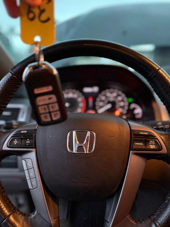 used 2014 Honda Odyssey car, priced at $14,400