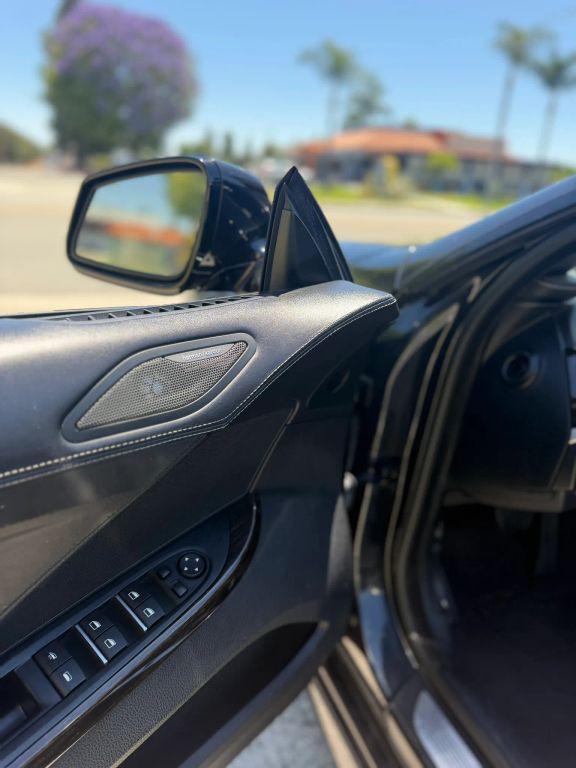 BMW 6 Series view 27