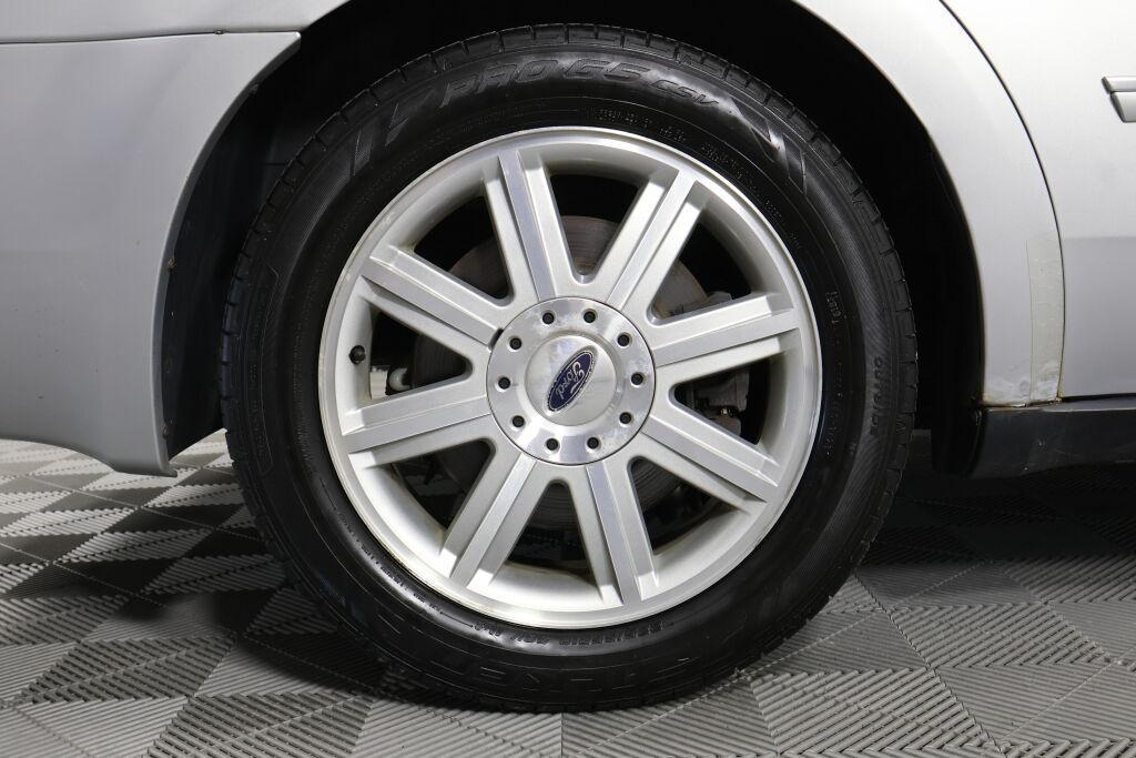 used 2005 Ford Five Hundred car, priced at $6,493