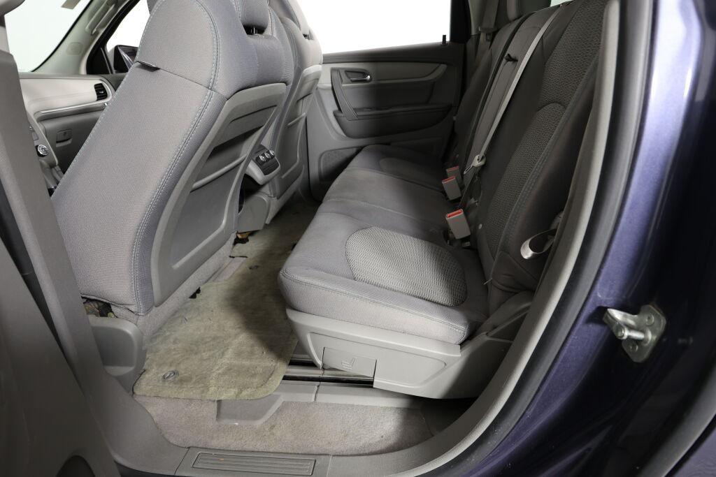 used 2014 Chevrolet Traverse car, priced at $7,295