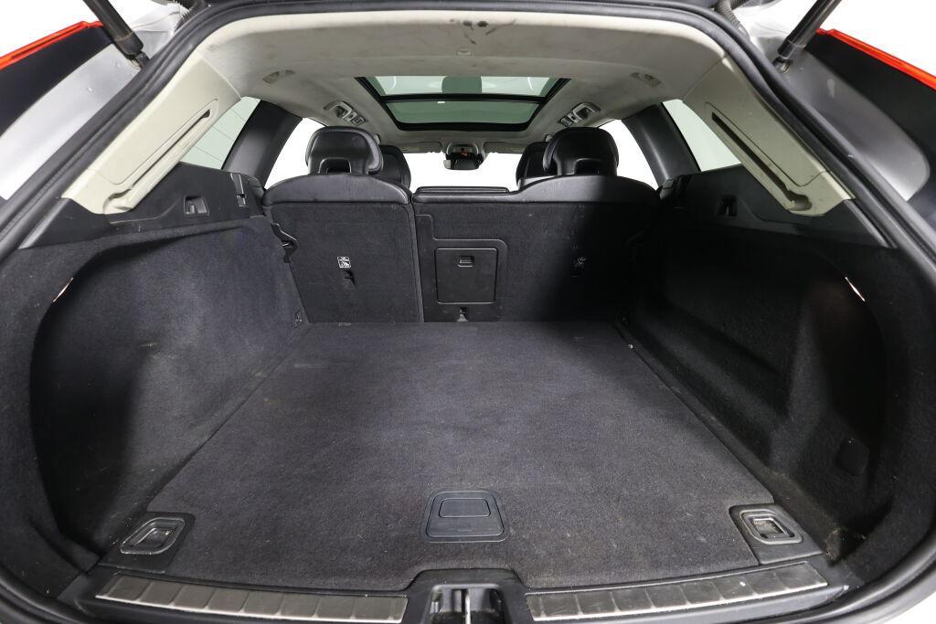 used 2018 Volvo XC60 car, priced at $11,291