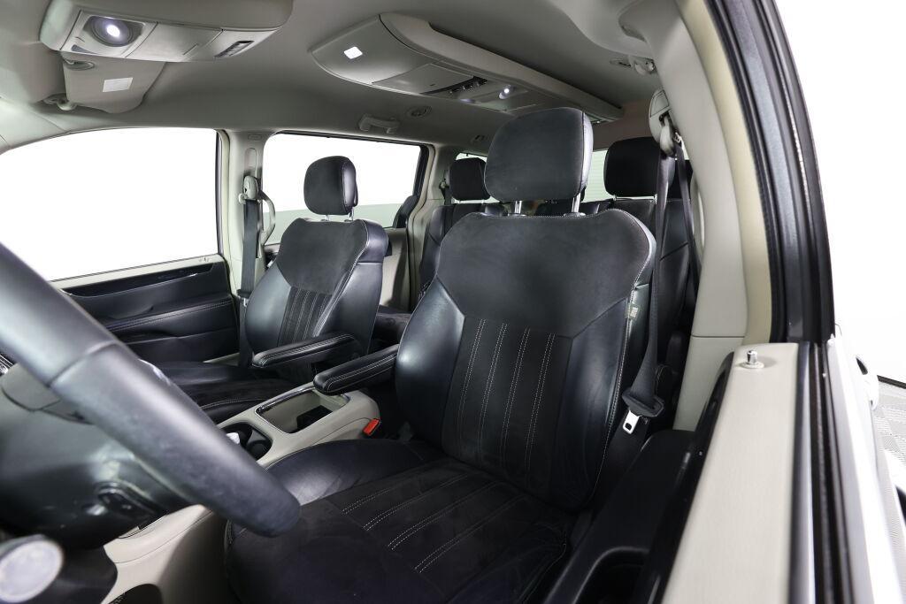 used 2014 Chrysler Town & Country car, priced at $6,493