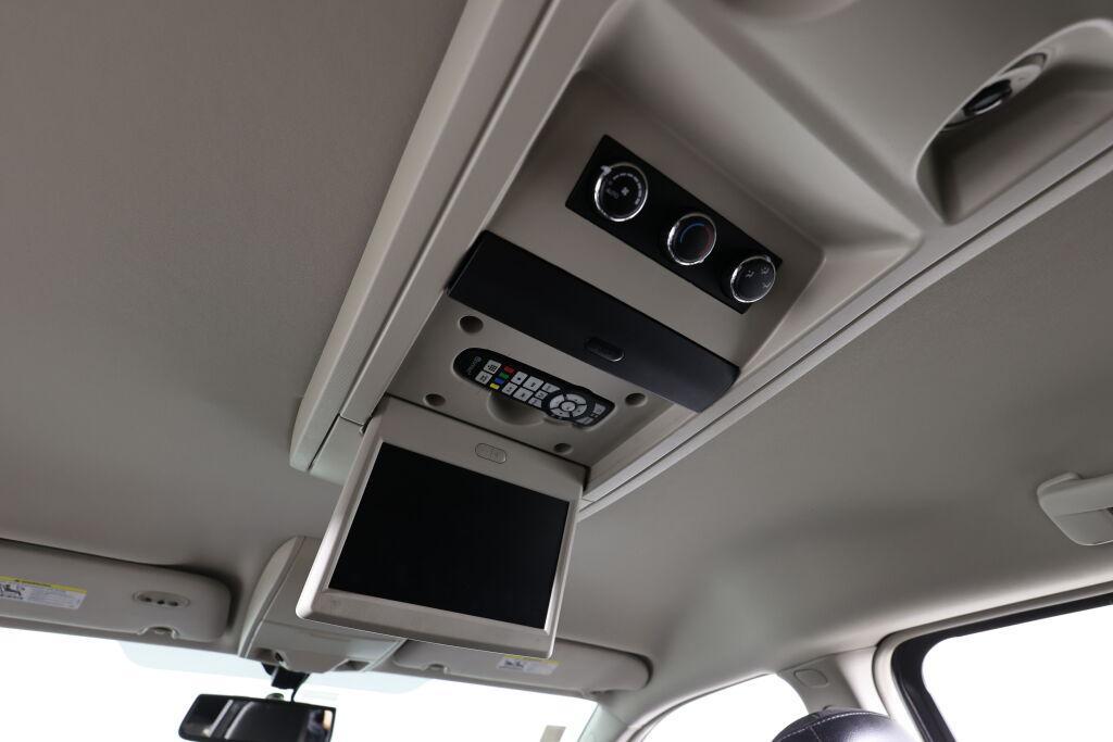 used 2014 Chrysler Town & Country car, priced at $6,493