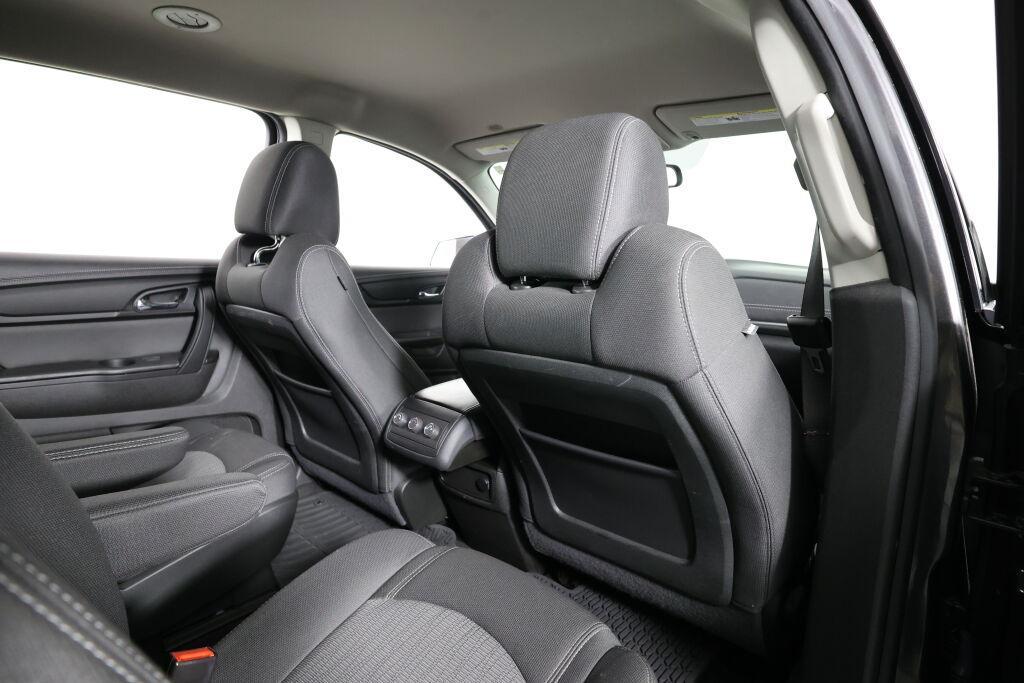 used 2013 Chevrolet Traverse car, priced at $9,495