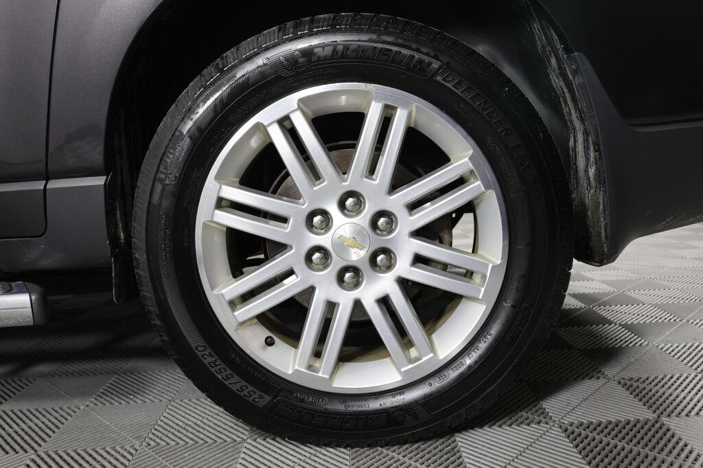 used 2013 Chevrolet Traverse car, priced at $9,495